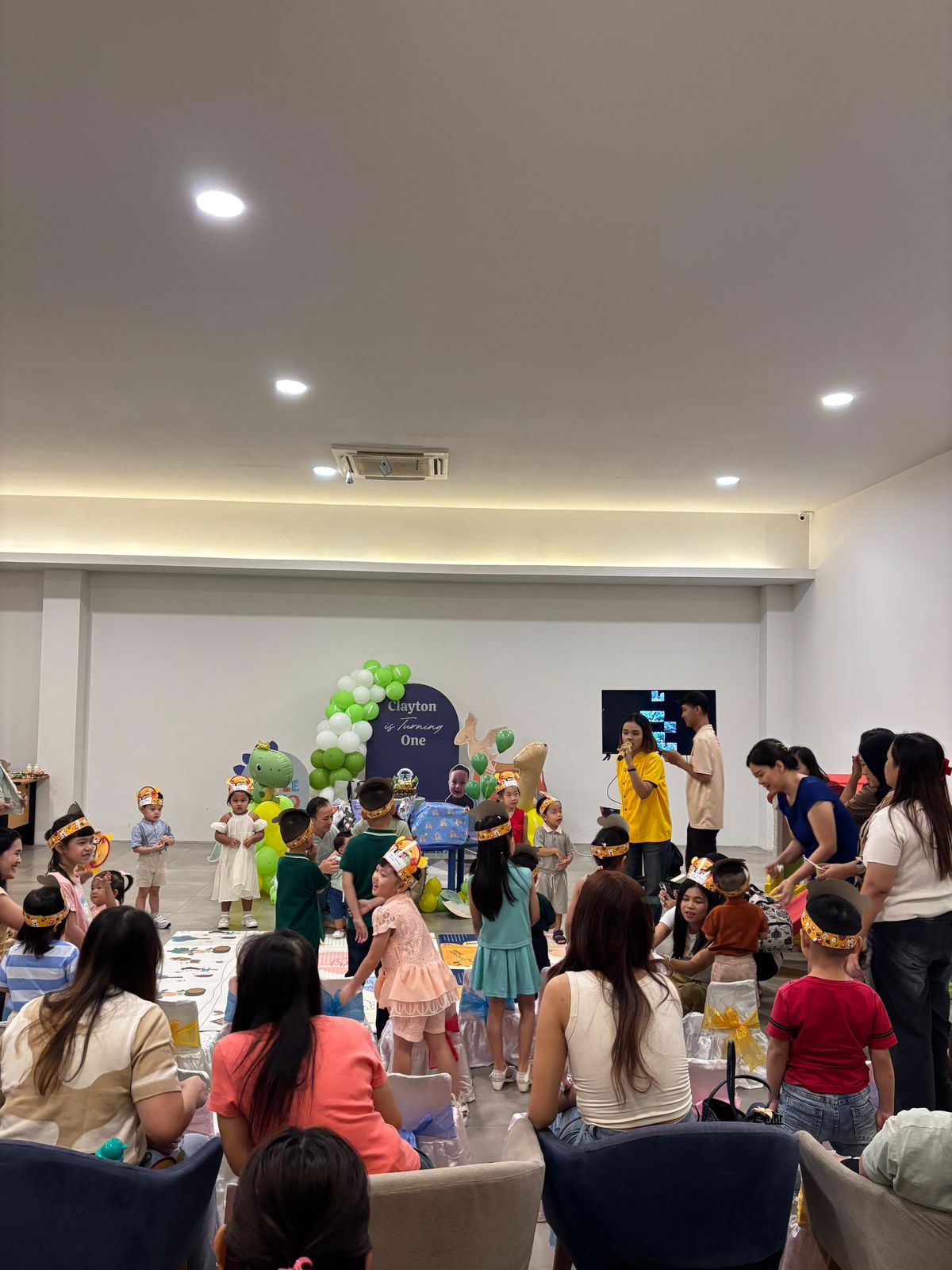 <div>A cheeerfull birthday with Clayton&nbsp;</div>